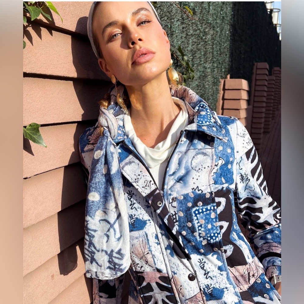 Dolcezza Jacket "Papers" - Picture 2 of 11